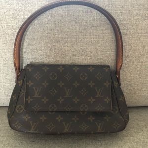 Louis Vuitton Monogram Mini Looping shoulder bag